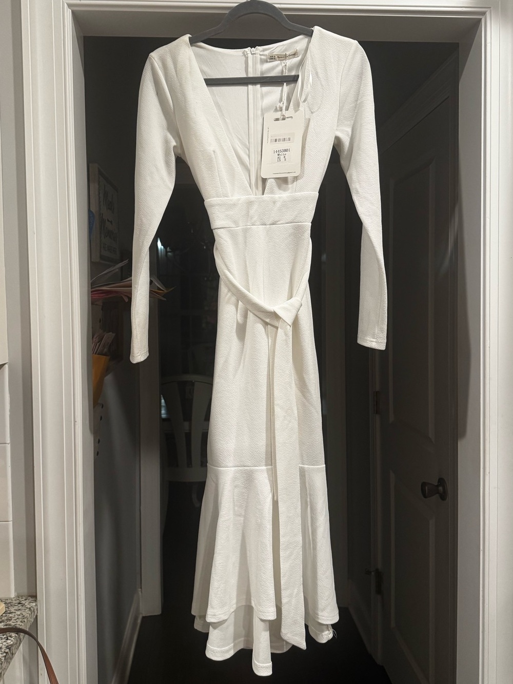 White Long-Sleeve fitted Midi Dress with Waist Tie